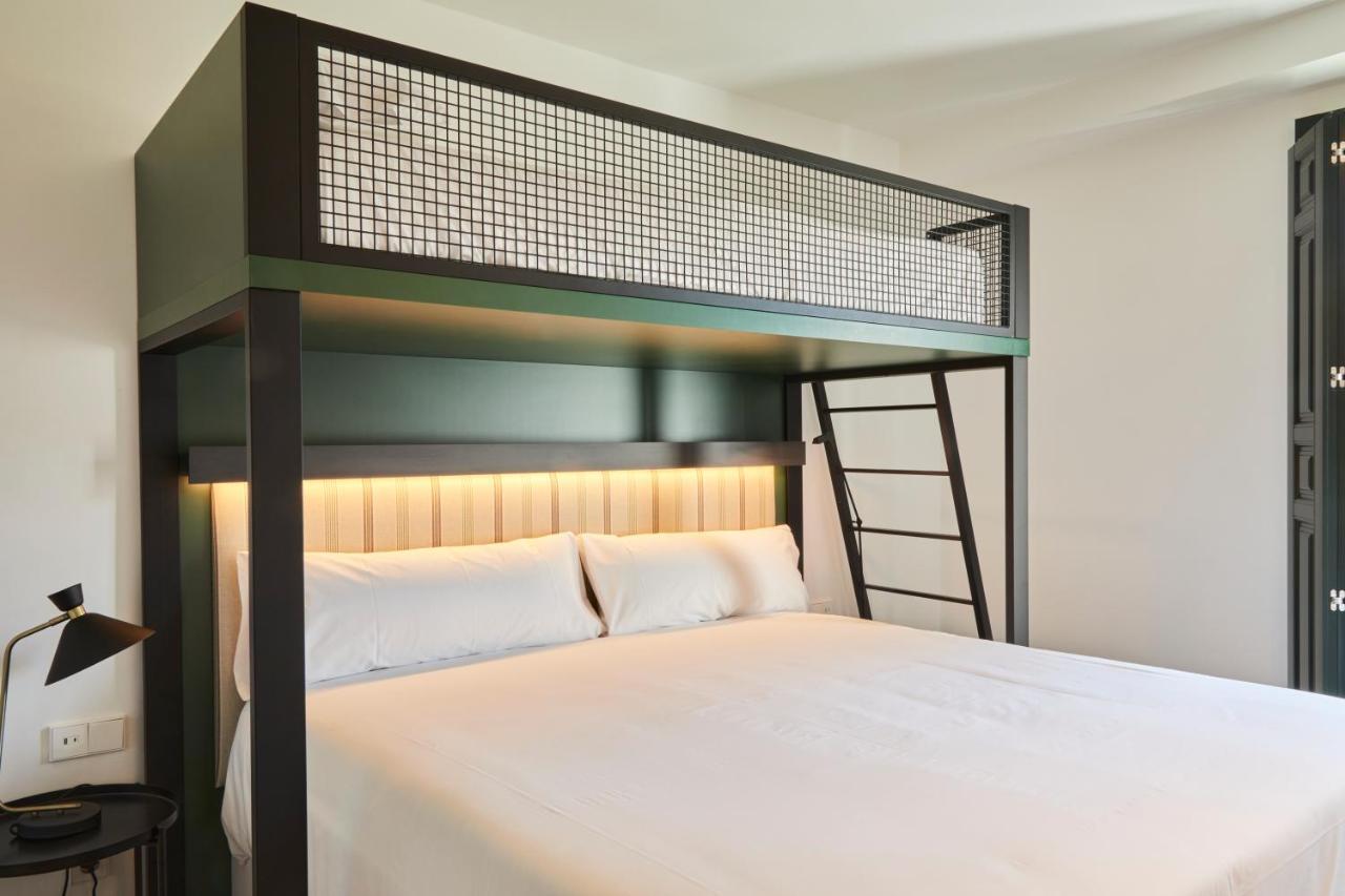Auberge de jeunesse Latroupe Prado *
